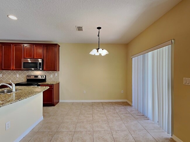 Photo - 3320 Windsor Lake Cir