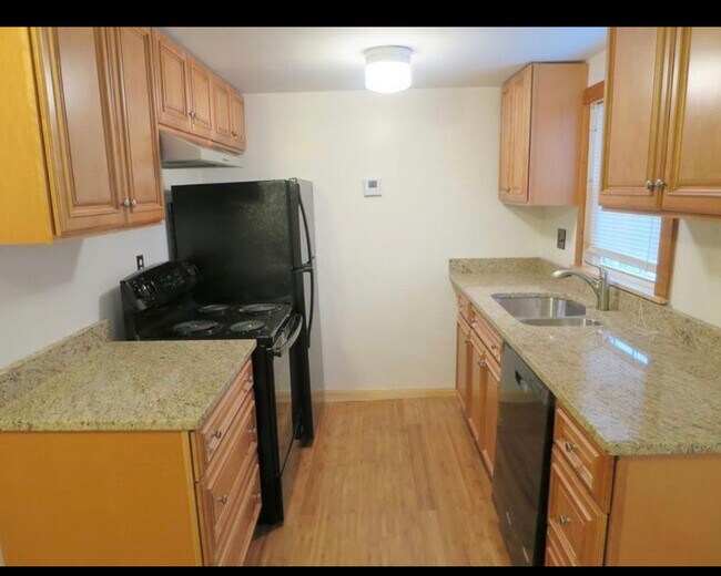 Building Photo - 90 Wallace St Unit 2T