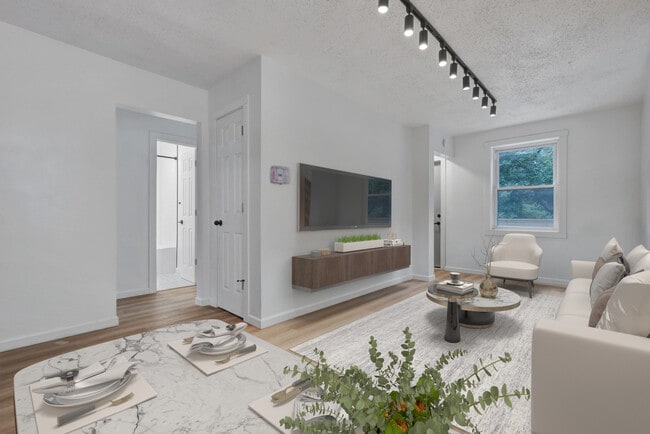 Photo - 1225 Regent St