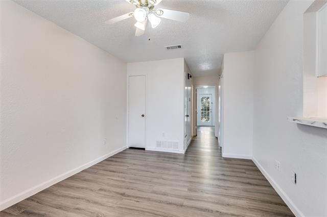 Photo - 215 Roberts Cir