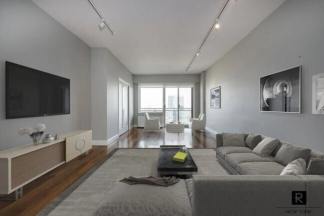 Photo - 60 E 8th St Unit 18V