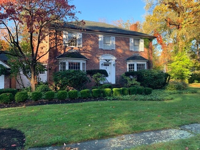 Photo - 52 Kenilworth Rd