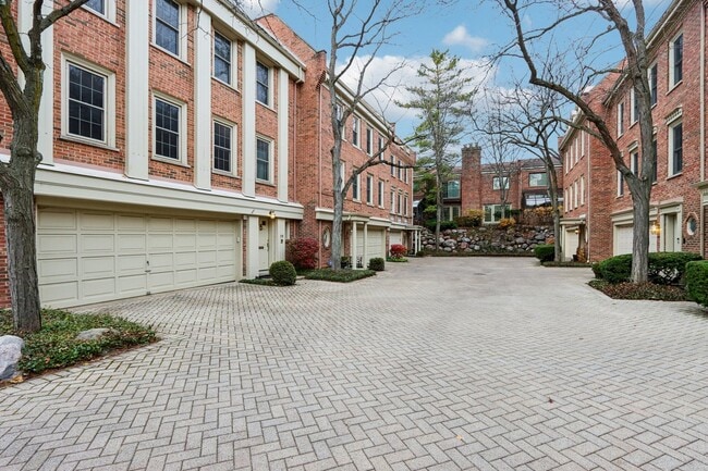 Photo - 19 Landmark St