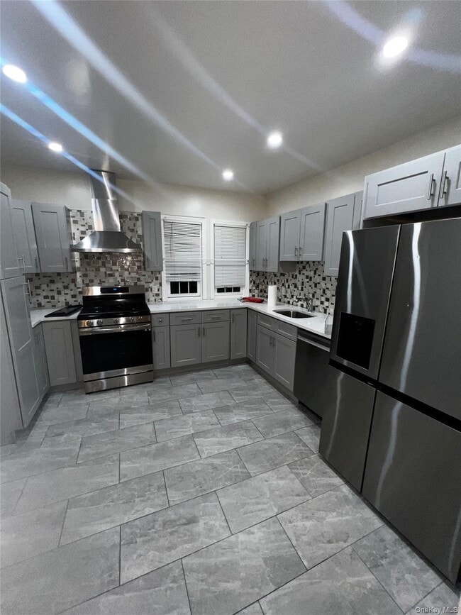 Photo - 349 Warwick Ave