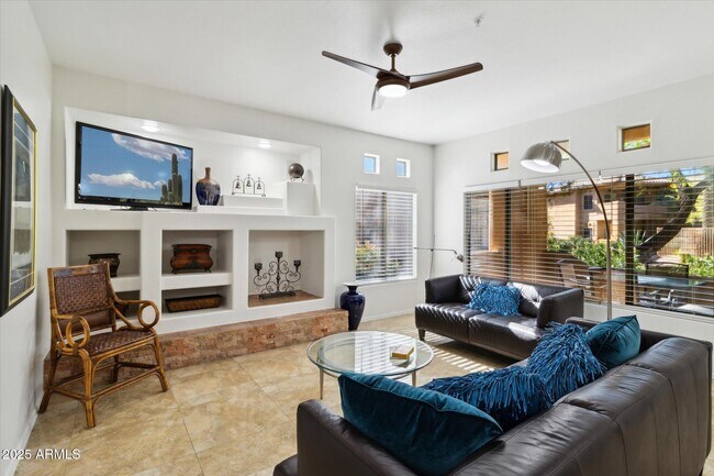 Photo - 9100 E Raintree Dr Unidad 130