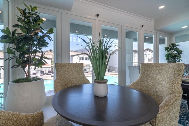 Photo - Towne at Glendale