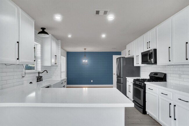 Photo - 15807 Little Miss Creek Dr