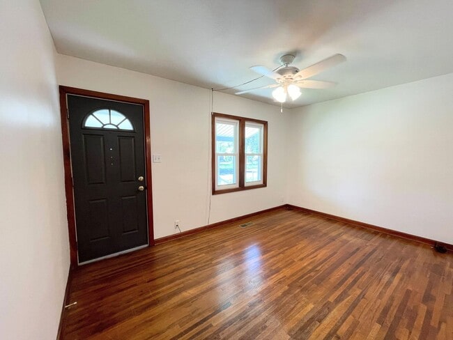 Photo - 2 bed, 1 bath with bonus room