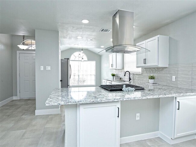 Building Photo - 1303 Green Terrace Dr