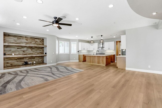 4386 Bayhill Ln