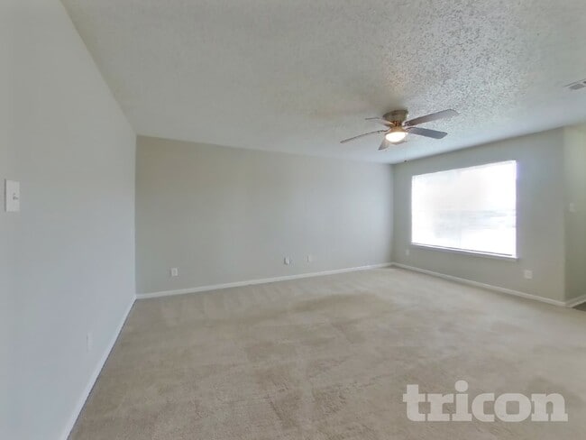 Photo - 7740 Sign St