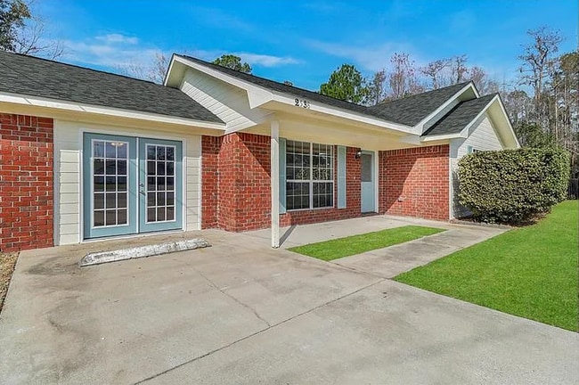 Photo - 2538 Cove St