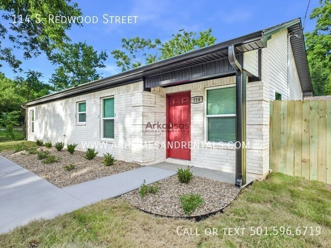 Building Photo - 114 S Redwood St