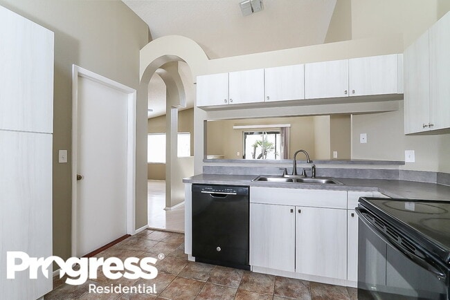 Photo - 13414 Laraway Dr