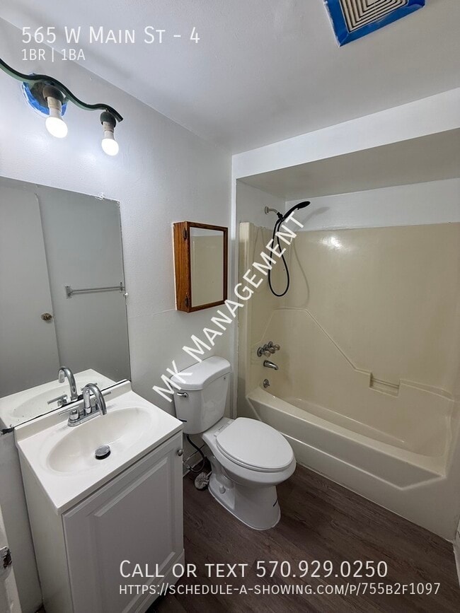 Photo - 565 W Main St Unit 4