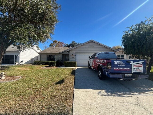 Building Photo - Waterfront Living in The Moorings at Point O' Woods! 3/2 ***Won't Last***