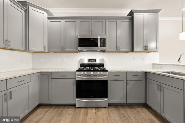Photo - 7551 Crowley St Unit B