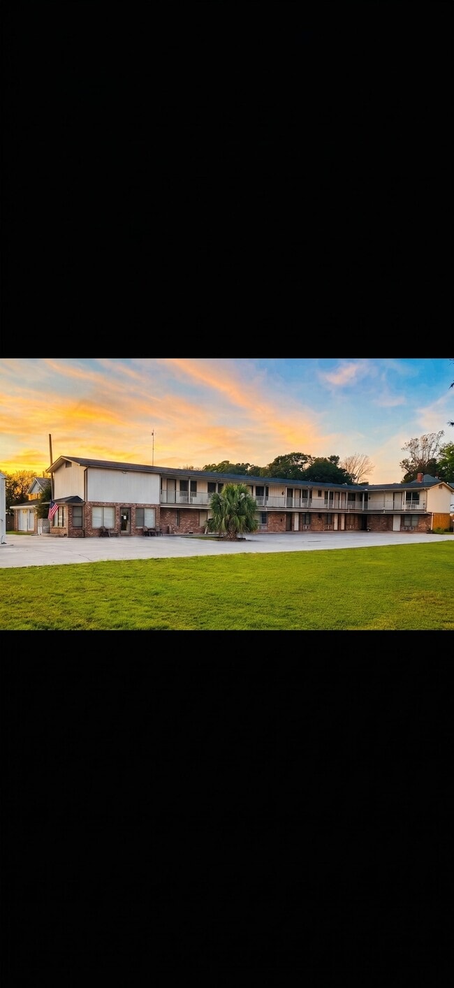 Building Photo - 1505 Highway 17 Unit 12