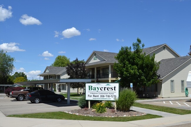 Entrance - 2709 Wildwood Cir