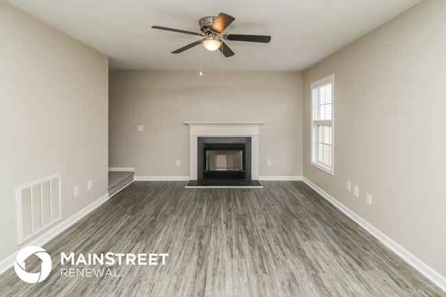 Photo - 2056 Samantha Dr