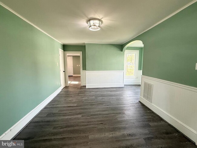 Photo - 305 Central Ave