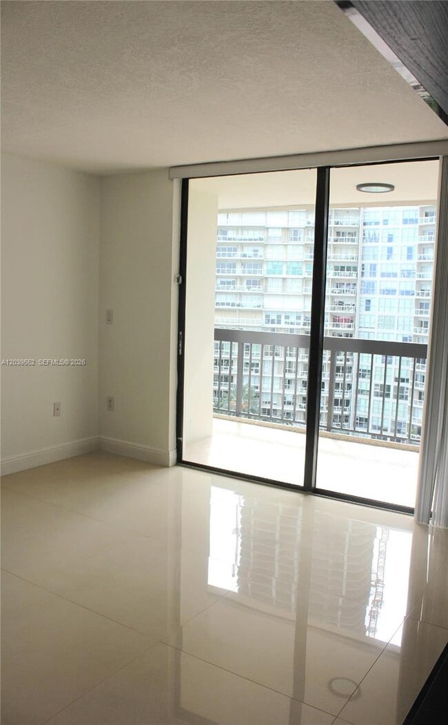 Photo - 2333 Brickell Ave Unit 1004
