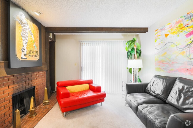 1BR, 1BA - 620SF - 21W at Wichita State