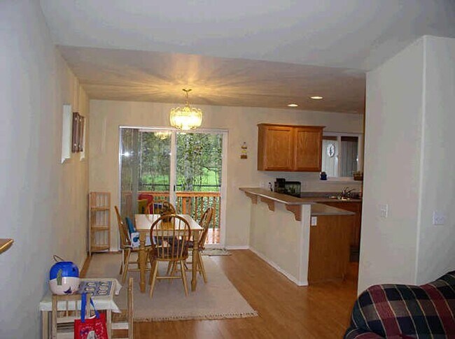 Photo - 3 Bedroom, 2 Bathroom House in Bellingham!