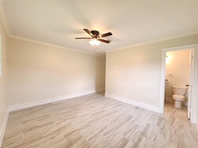 Photo - 8033 Turquoise Ln