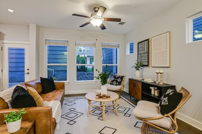 Photo - 2001 Tramson Dr