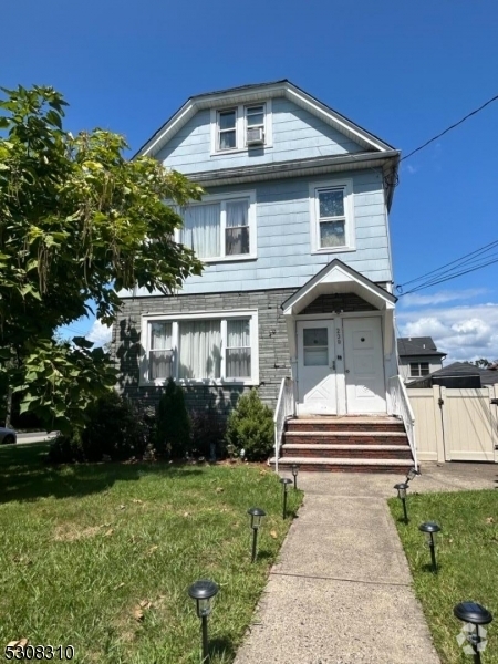 Building Photo - 238 W 4th St Rental