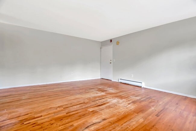 Photo - 55 Gill Ln Unit 42