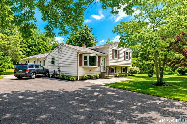 Photo - 68 Pond Hill Rd