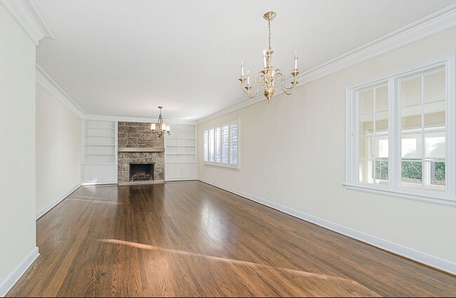 Photo - 1254 Edinboro Rd