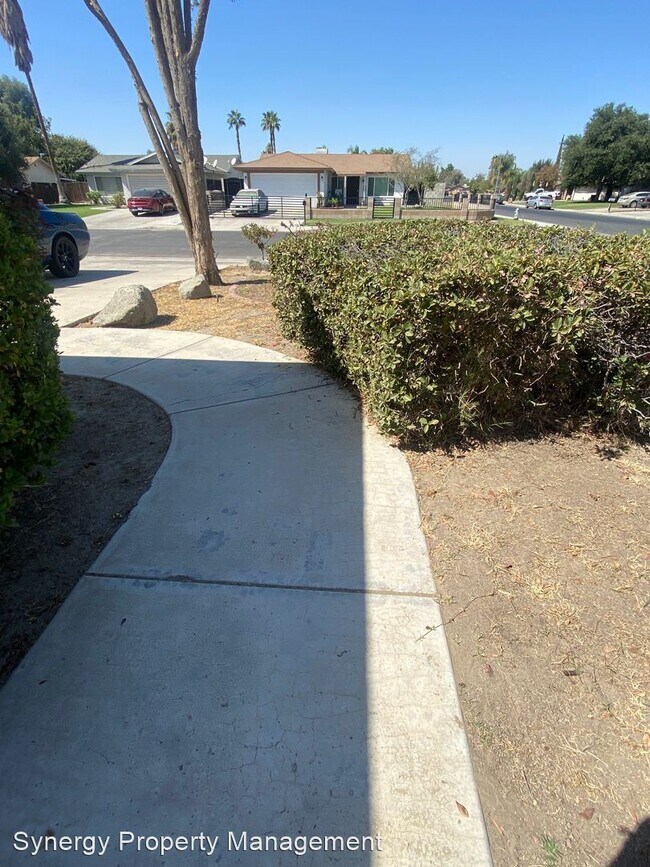 Photo - 3 br, 1 bath House - 3900 Saffron Court