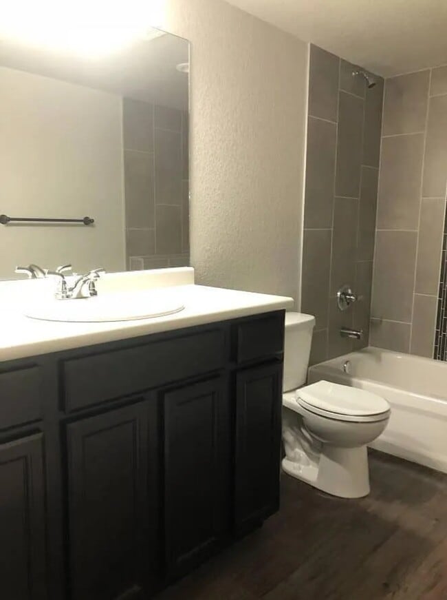 Photo - 620 Cedar St