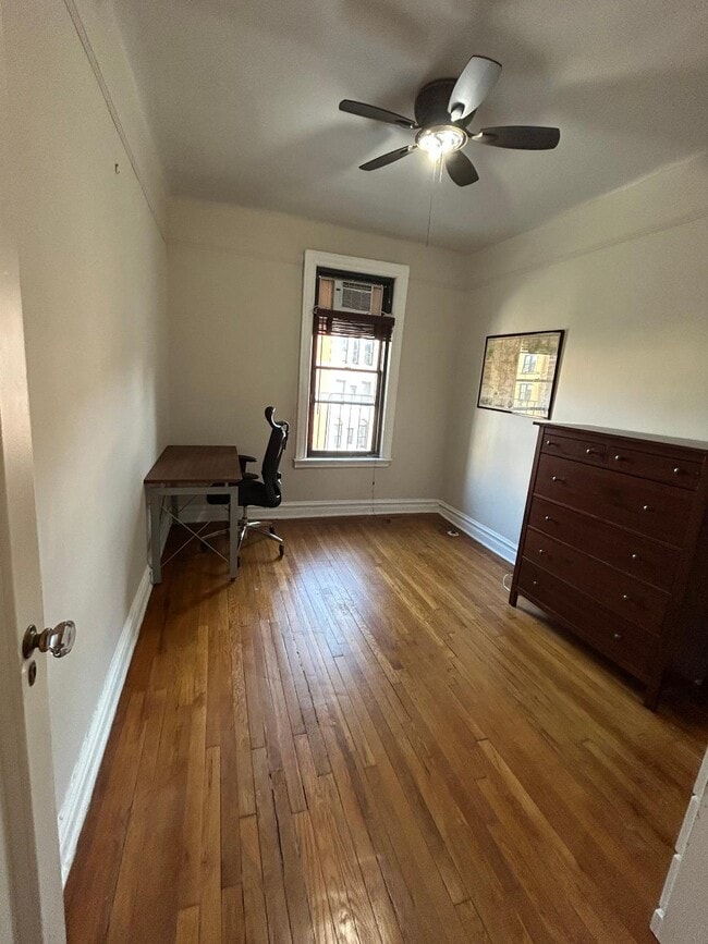 Bedroom 2/Home Office - 170 Claremont Ave Unit 19
