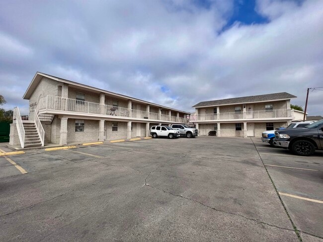 Photo - 216 E Cherry Ln Unit 7