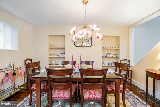 Photo - 908 S Front St