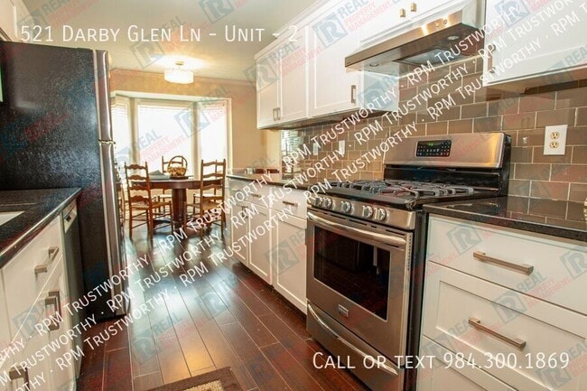 Photo - 521 Darby Glen Ln Unit 2