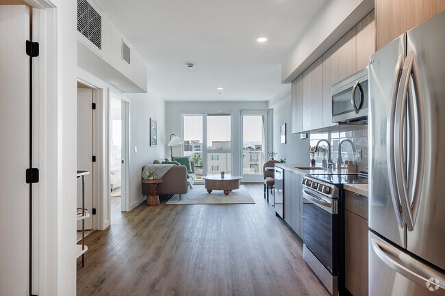 2BR, 1BA - 875SF - Kitchen