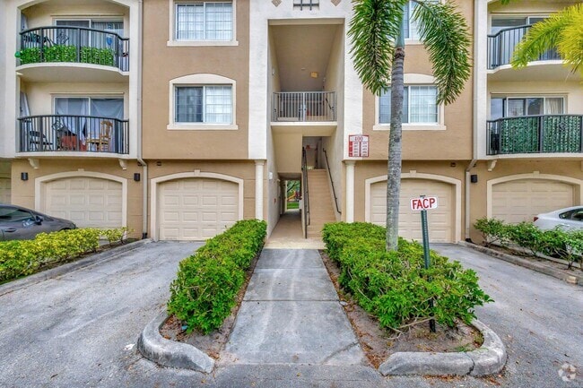Building Photo - 400 Crestwood Ct N Unit 410 Rental
