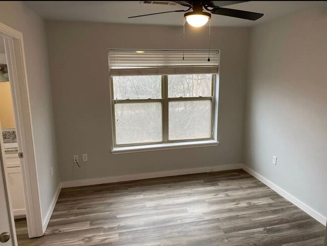 Photo - 3BD / 2.5BA Completely Remodeled Townhome W/ Garage, Minutes From UofA Campus