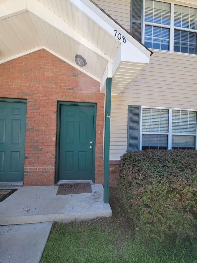 Building Photo - 2403 Hartsfield Rd Unit 708 Rental