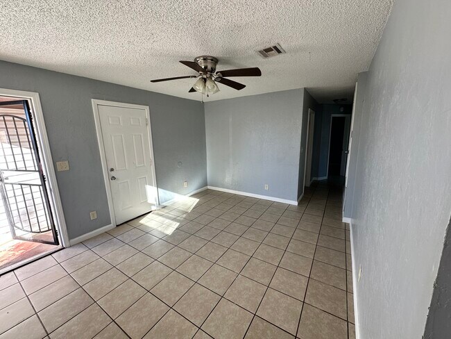 Photo - 1501 SE 46th St