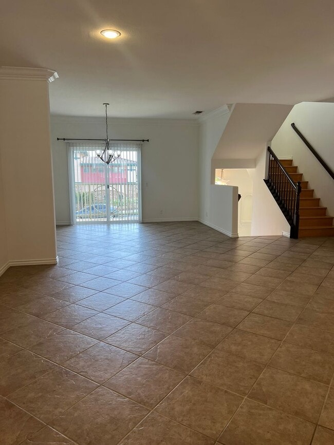 Photo - Skyline Villas: Hilltop Townhouse with Stunning Views in Signal Hill