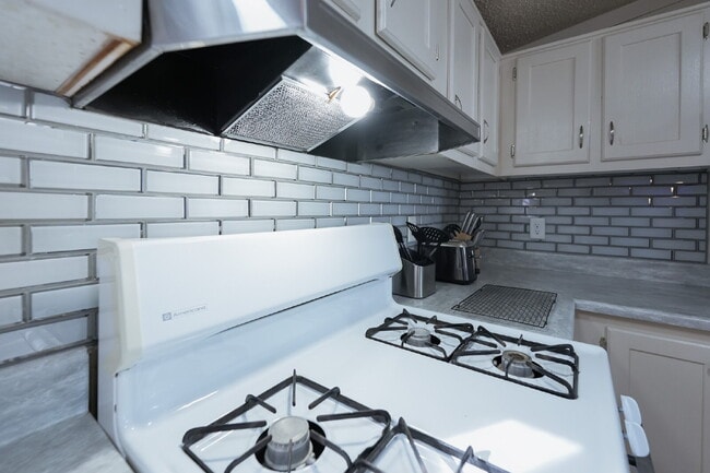 Photo - Modern 2-Bedroom/2 Bath Home Unidad 3