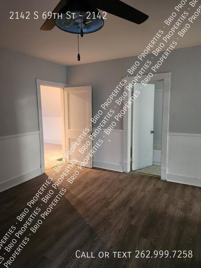 Photo - 2142 S 69th St Unit 2142
