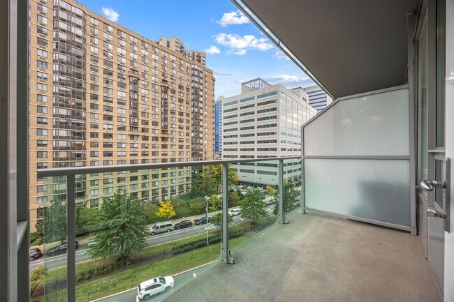 Photo - 20 Newport Pkwy Unit 806