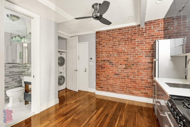 Photo - 1590 Lexington Ave Apartment Unit 5
